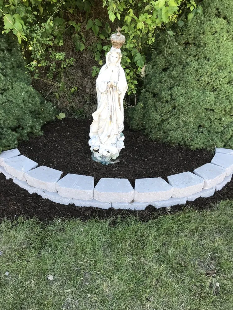 Trusted garden landscaping for outdoor upgrades in Wixom, MI by Lara Landscaping