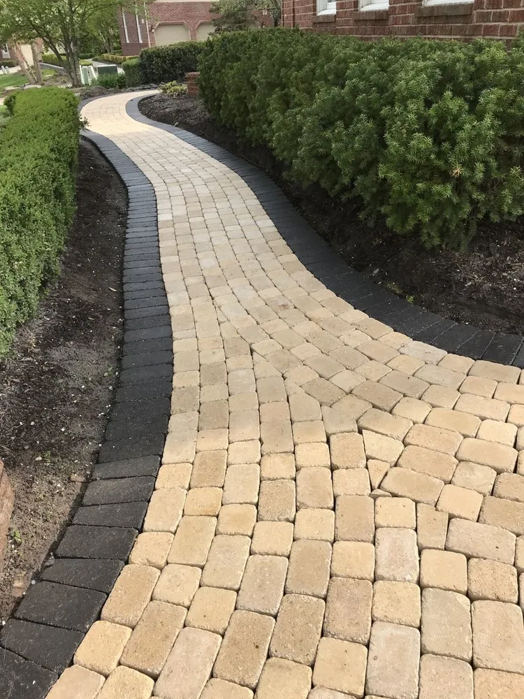 Reliable lawn care service experts serving Wixom, MI - Lara Landscaping