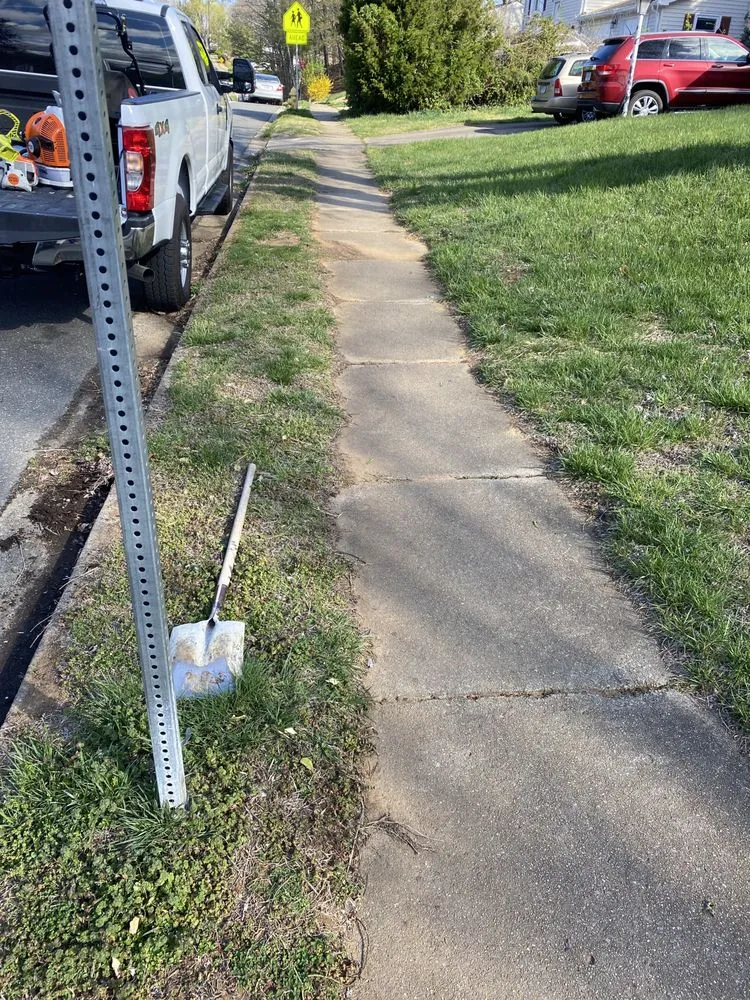 Custom outdoor landscaping in Woodbridge, VA by Lara Landscaping