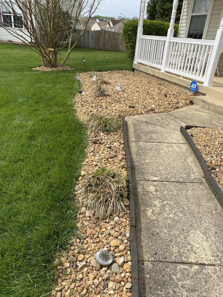 Reliable yard maintenance in Woodbridge, VA - Lara Landscaping