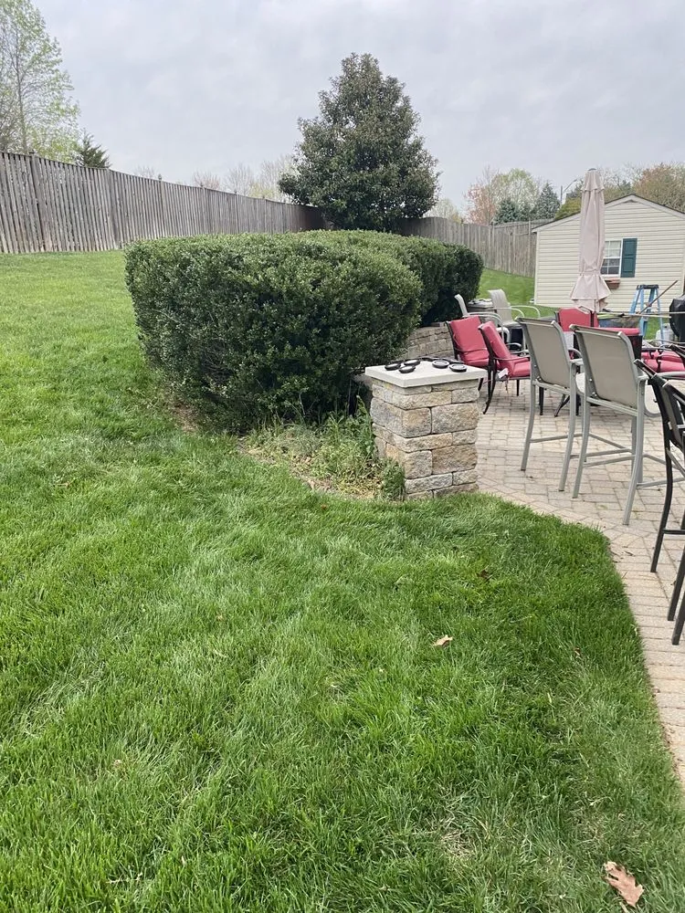 Top-rated lawn care service in Woodbridge, VA by Lara Landscaping
