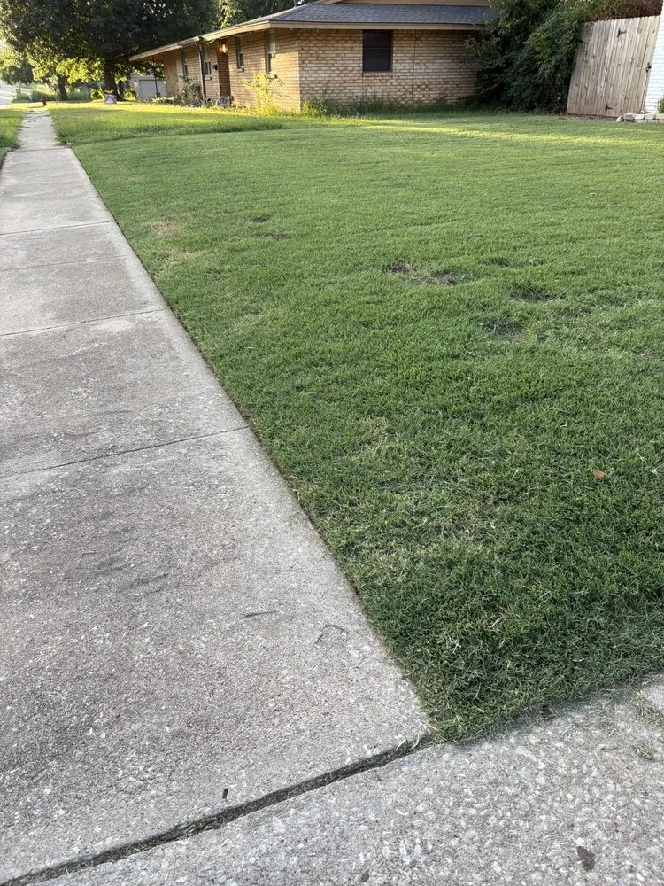 Local residential landscaping in Oklahoma City, OK by Lara Lawn Care