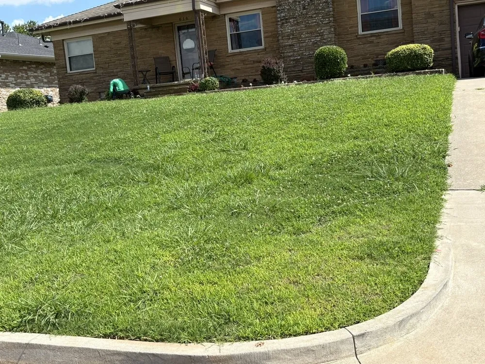 Trusted lawn mowing service in Oklahoma City, OK - Lara Lawn Care