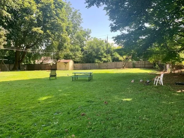 Expert lawn mowing service in Rochester, NY - Laraby Lawn and Landscape Service