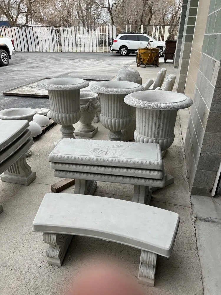 Expert yard cleanup service in Eagle Mountain, UT - Lara’s Landscaping