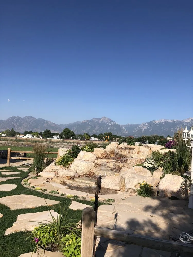 Expert garden landscaping with custom design in Eagle Mountain, UT by Lara’s Landscaping