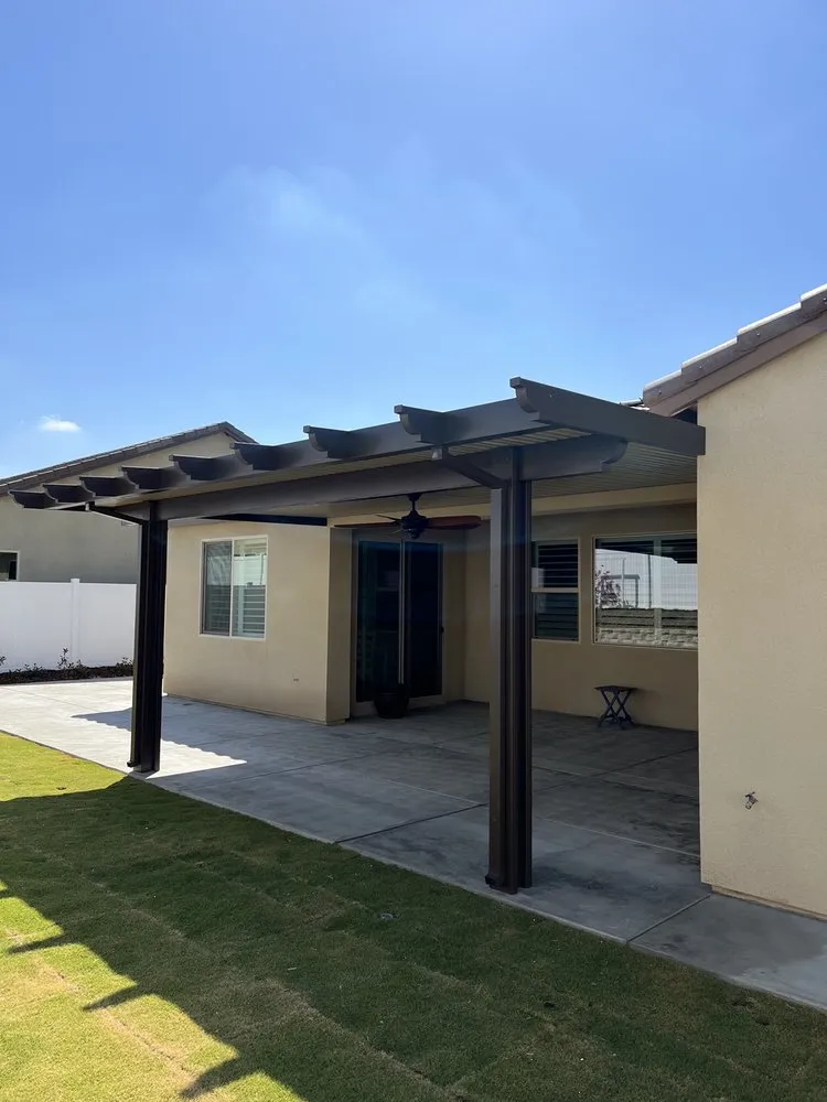 Expert yard maintenance in Bakersfield, CA - Lara's Landscaping Services