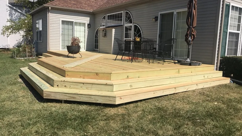 Professional lawn mowing service near you in Yorkville, IL by Lara's landscaping