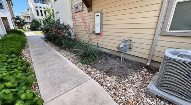 Trusted garden landscaping for year-round maintenance across Uhland, TX - LaRaza Contracting LLC