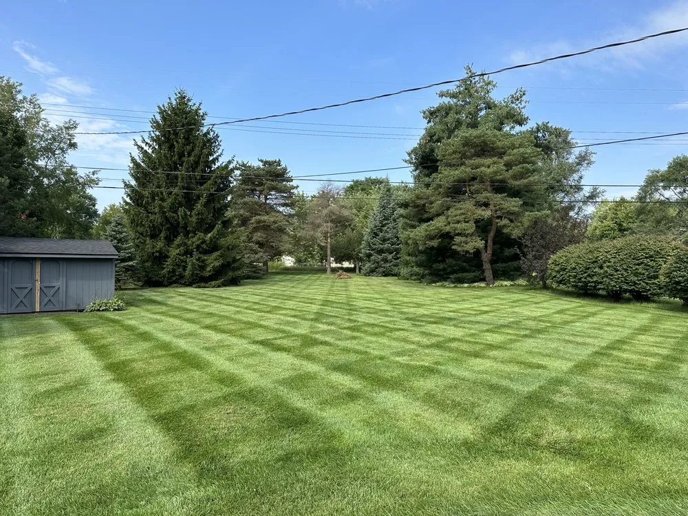 Local outdoor landscaping in Waterford, MI - Lariat Lawn and Landscape