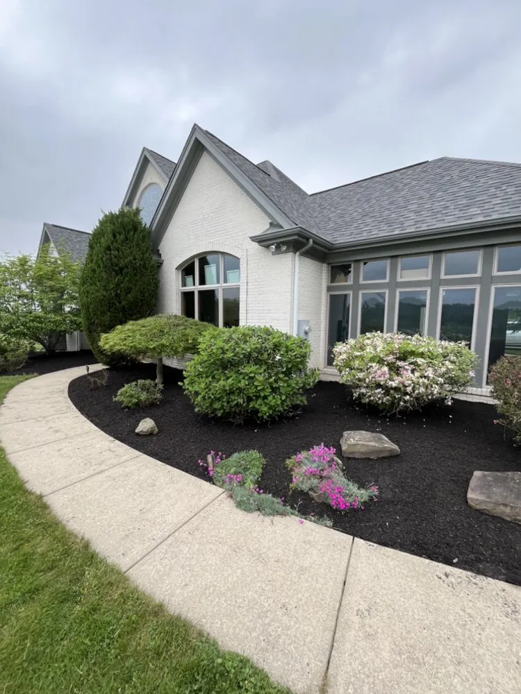 Custom residential landscaping experts serving Canonsburg, PA - Larkin Landscaping