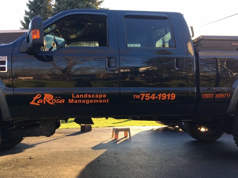 Top-rated yard maintenance in Lewiston, NY - Larosa Landscape Management