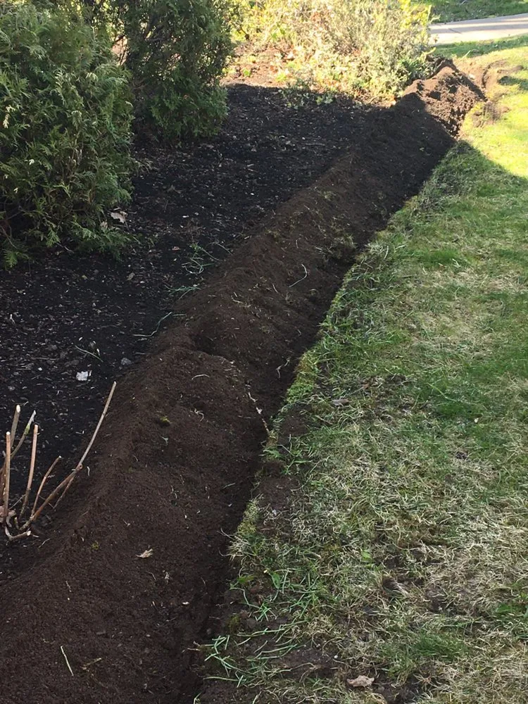 Local lawn mowing service in Lewiston, NY - Larosa Landscape Management