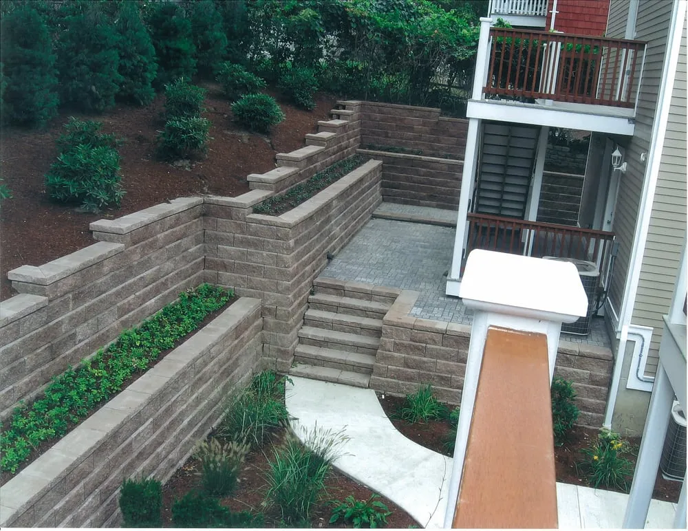 Professional landscaping services experts serving Norwood, MA - Larosa Landscaping