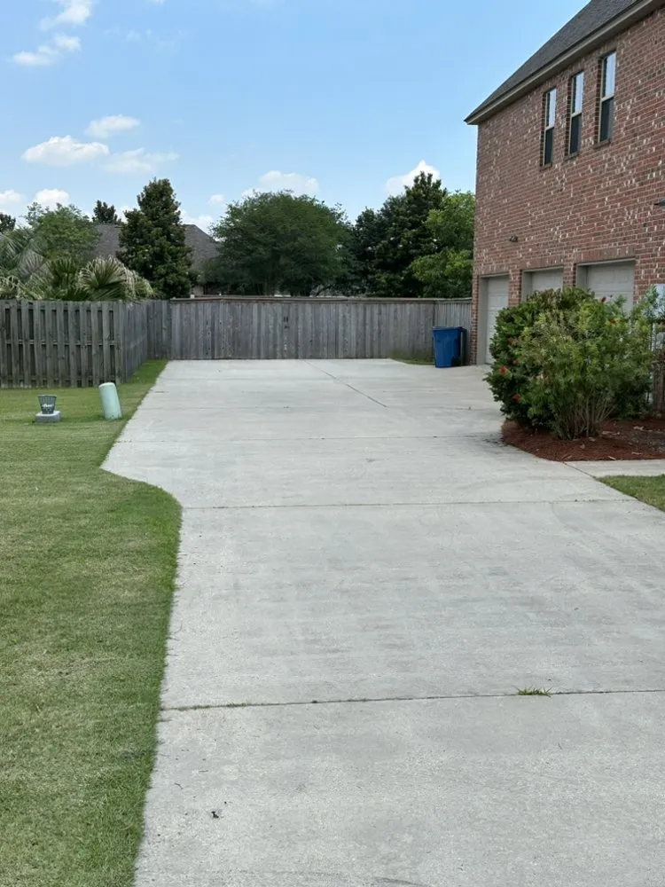 Affordable outdoor landscaping in Addis, LA by Larro Landscaping Lawn and Pressure