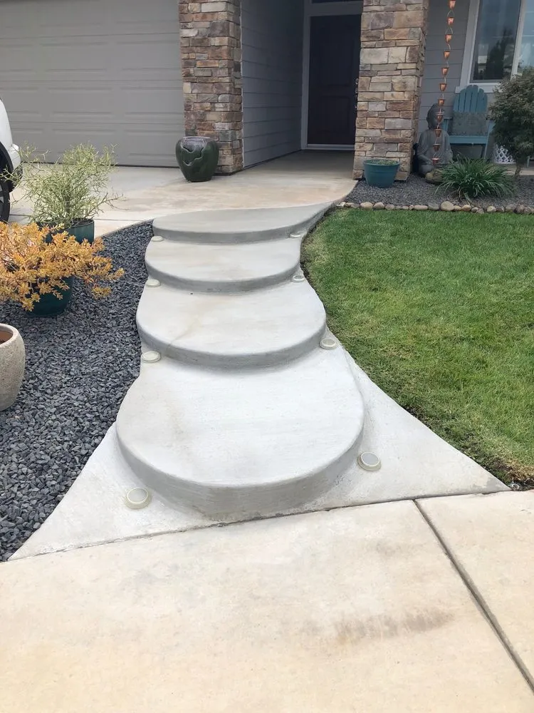 Top-rated garden landscaping in Live Oak, CA by Larry Ferguson's Lawn & Garden Plus