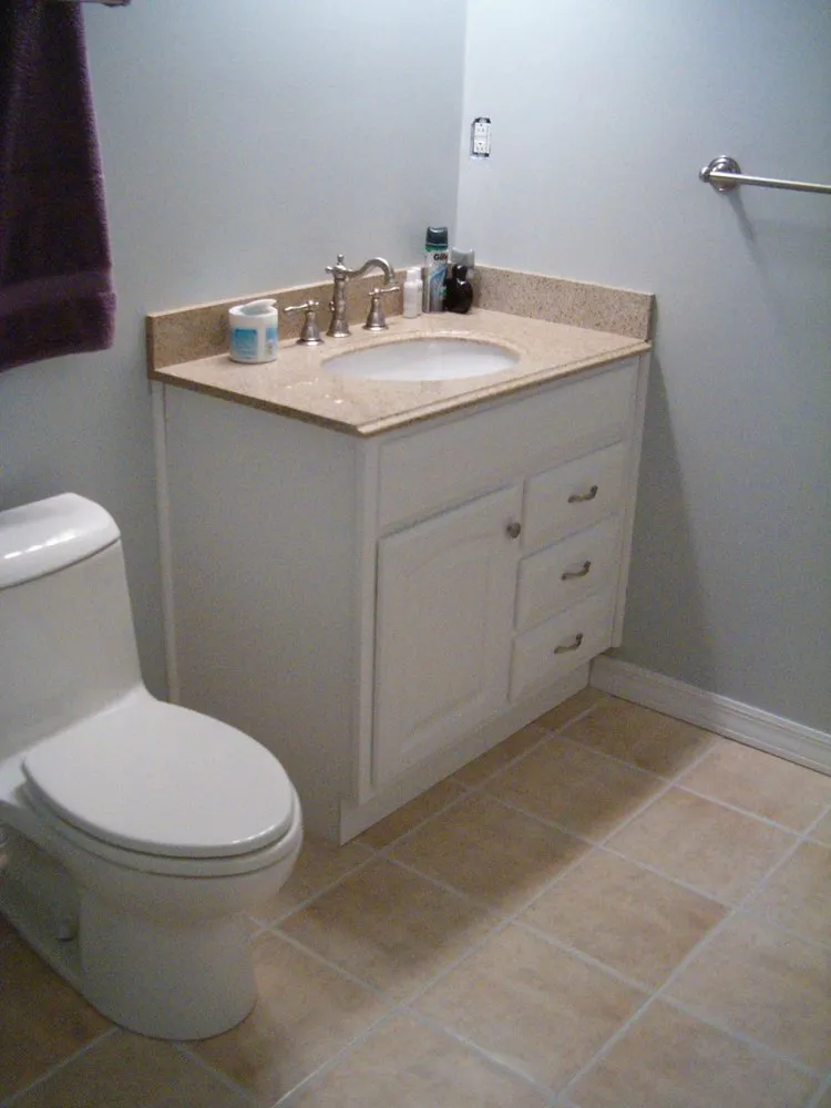 Local lawn care service for homes in New Castle, PA by Larry's Lawn Care