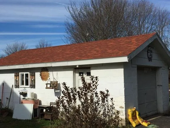 Local lawn care service in New Castle, PA by Larry's Lawn Care