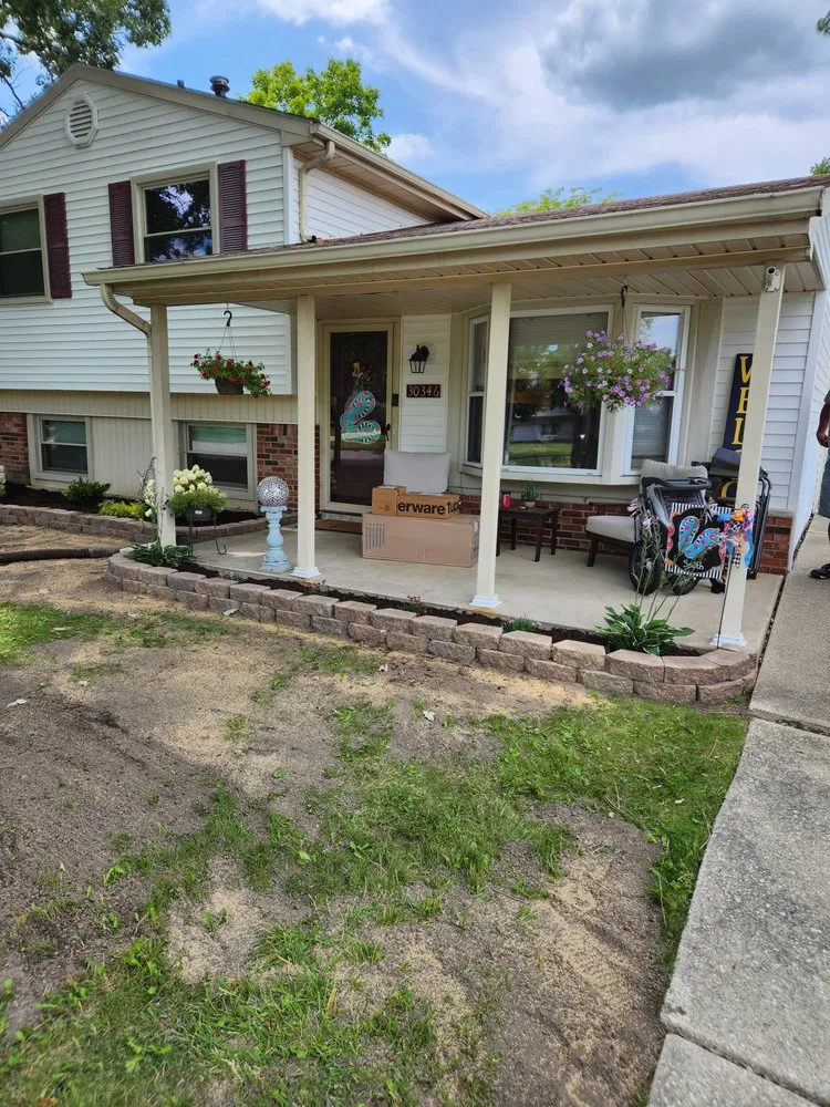 Top-rated outdoor landscaping in Southgate, MI by Larry's Lawn Care