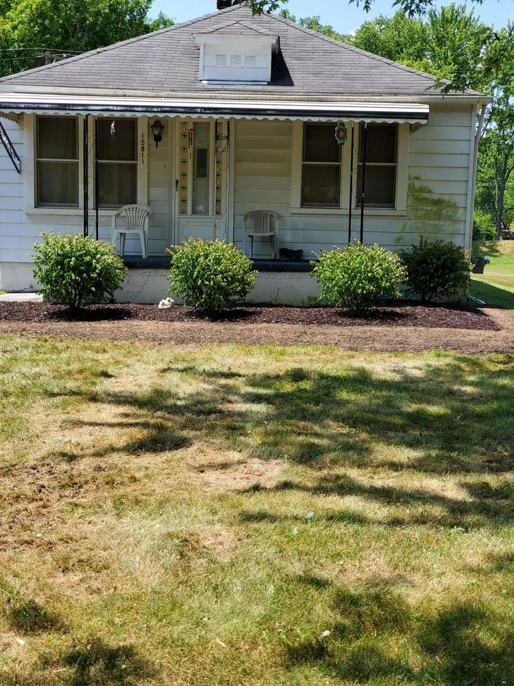 Local landscape design experts serving Southgate, MI - Larry's Lawn Care