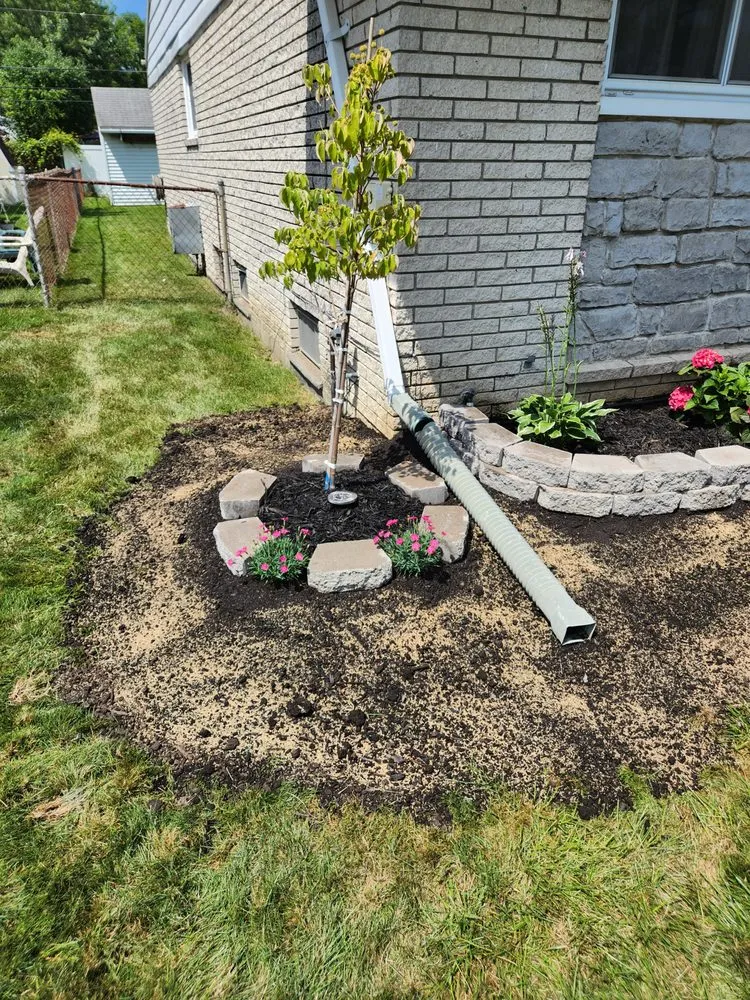 Top-rated landscape installation in Southgate, MI by Larry's Lawn Care