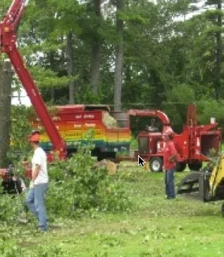 Trusted yard maintenance experts serving Grand Rapids, MI - Larry's Lawn Service And Snow Plowing