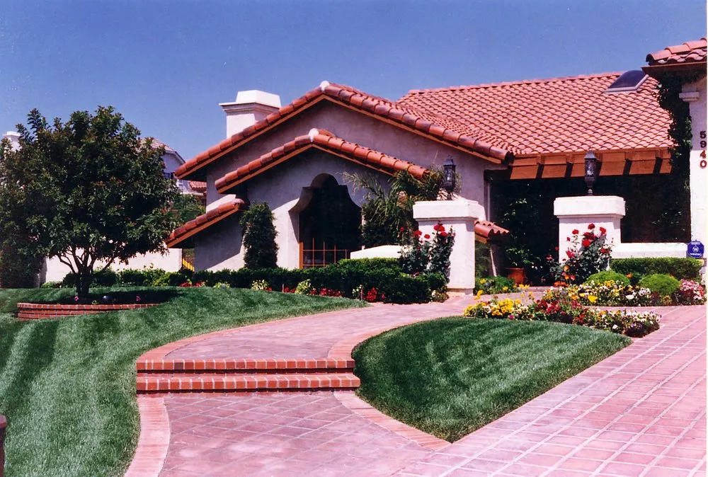 Professional landscaping services in Simi Valley, CA by Larsen Landscape Construction & Design, Inc.