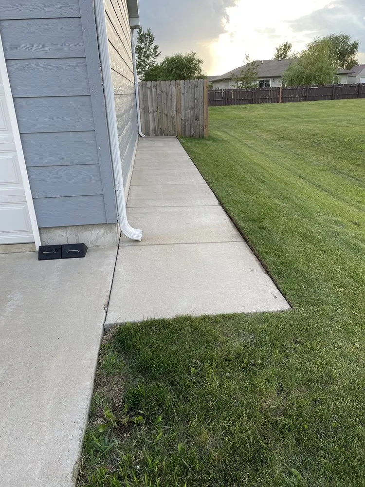 Local outdoor landscaping in Huron, SD by Larsen Lawn Care