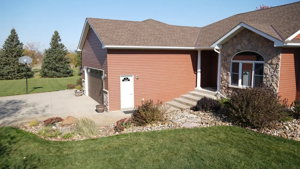 Affordable lawn care service in Litchfield, MN - Larson Outdoor Solutions