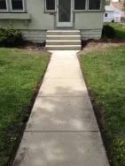 Custom lawn care service in Minneapolis, MN - Larvinette Services