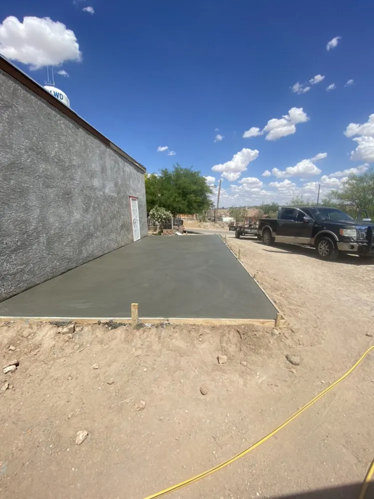 Custom landscape design experts serving El Paso, TX - Las Liebres Concrete & Landscaping