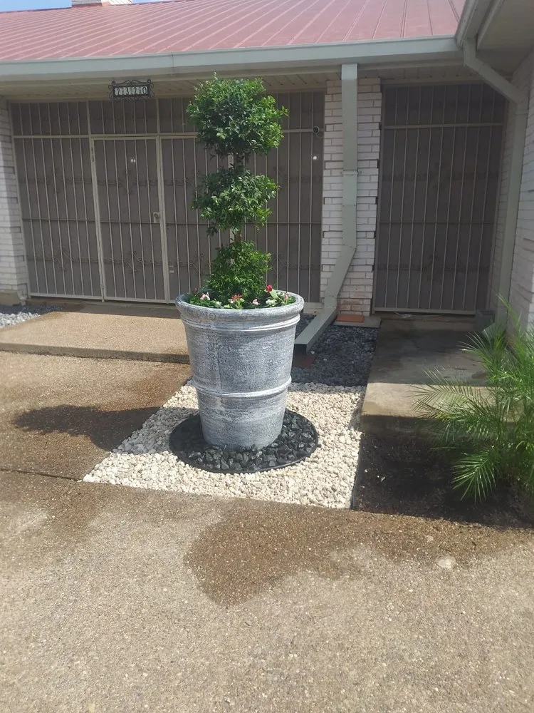 Affordable garden landscaping experts serving Laredo, TX - Las Palmas Garden