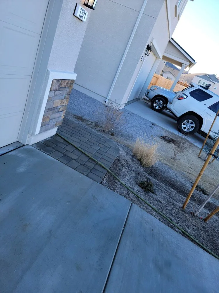 Top-rated lawn mowing service in Reno, NV by Las Pinguis Landscaping