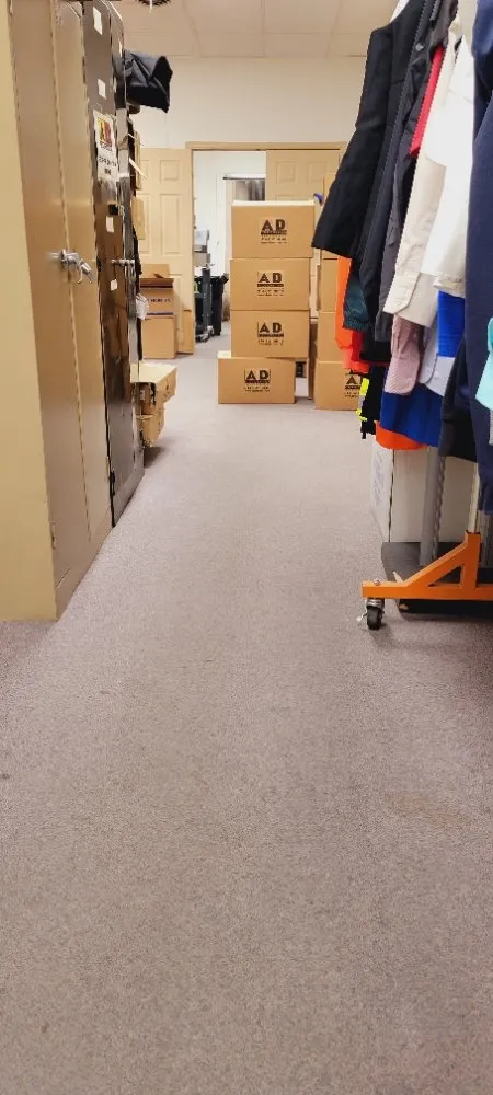 Local lawn mowing service for homes in Saint Louis, MO by Las Rosas Services