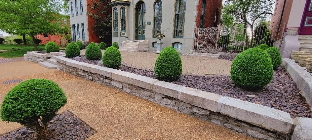 Reliable garden landscaping with custom design across Saint Louis, MO - Las Rosas Services