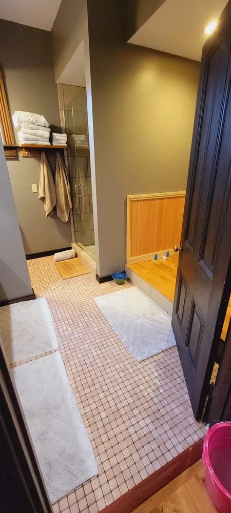 Expert yard cleanup service in Saint Louis, MO by Las Rosas Services