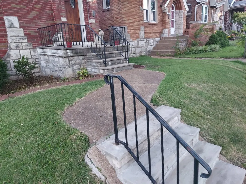 Expert outdoor landscaping in Saint Louis, MO - Las Rosas Services