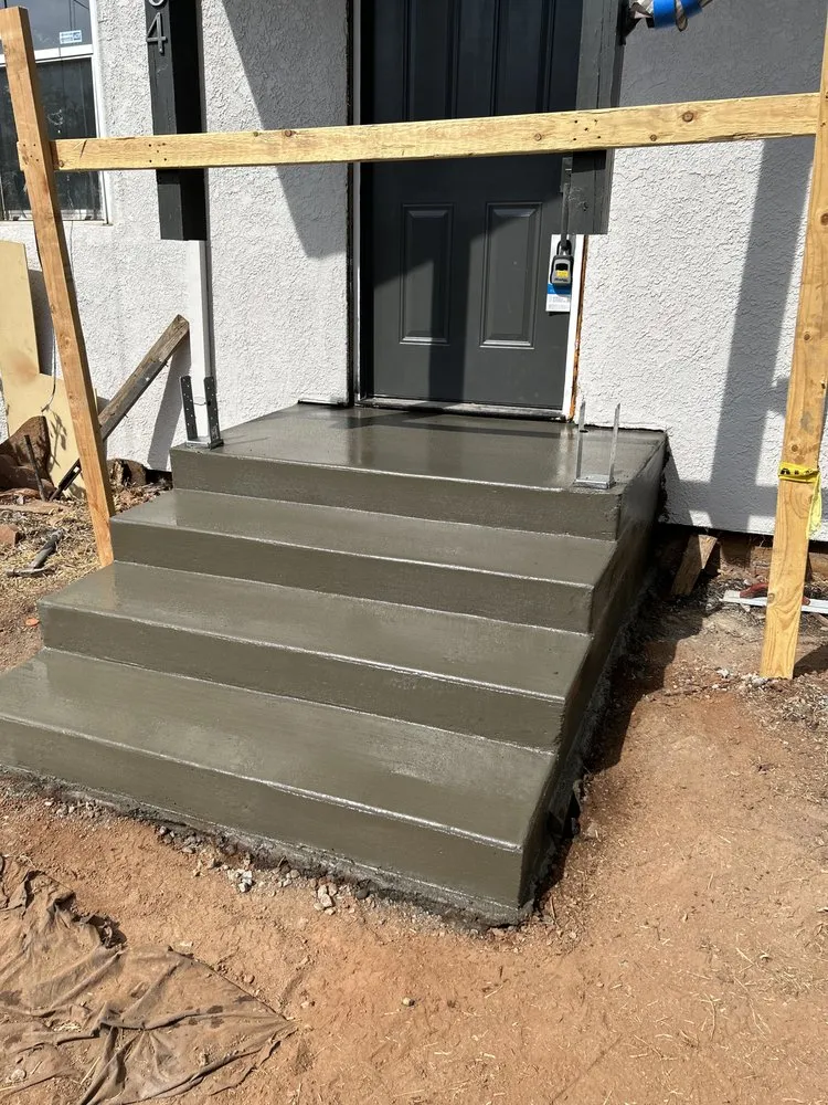 Professional yard cleanup service for homes in Anderson, CA by Lassen Design Scape