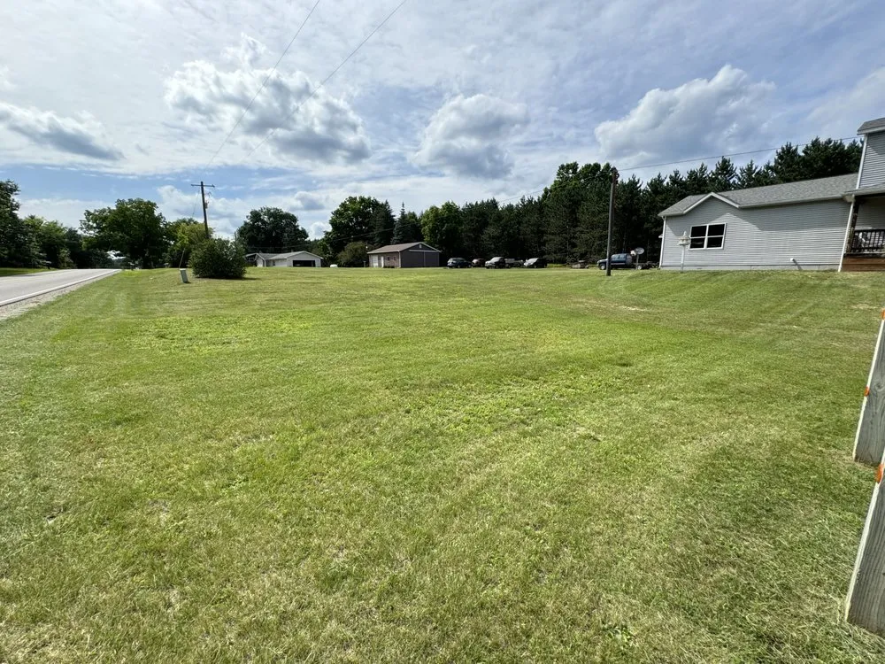 Top-rated yard maintenance for year-round maintenance across Farwell, MI - Lassen Lawn Care