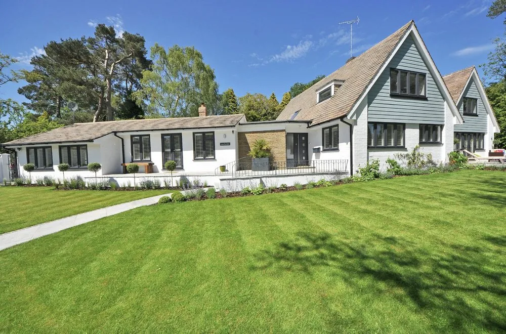 Expert yard cleanup service in Burtonsville, MD by Last Kid Home and Yard Care