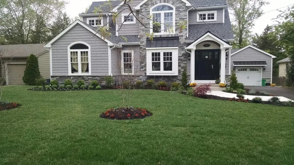 Top-rated yard maintenance for homes in Wenonah, NJ by Lasting Impression Landscaping