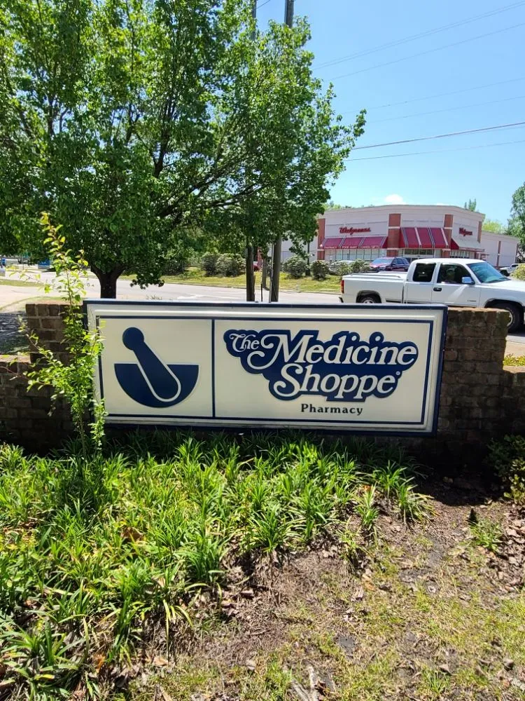 Affordable yard maintenance for year-round maintenance in Rowland, NC by Lasting Touch Exterior Care