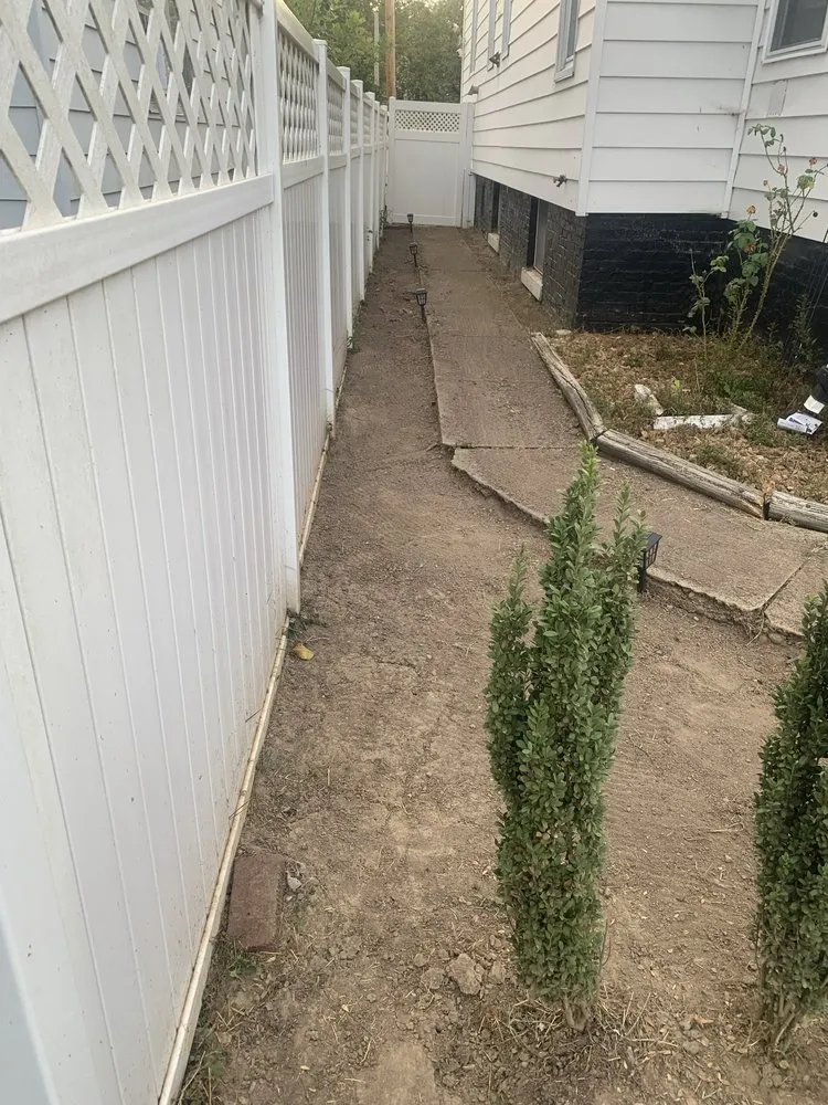 Top-rated landscaping services in Carmi, IL - Latham Mowing Service And Landscaping