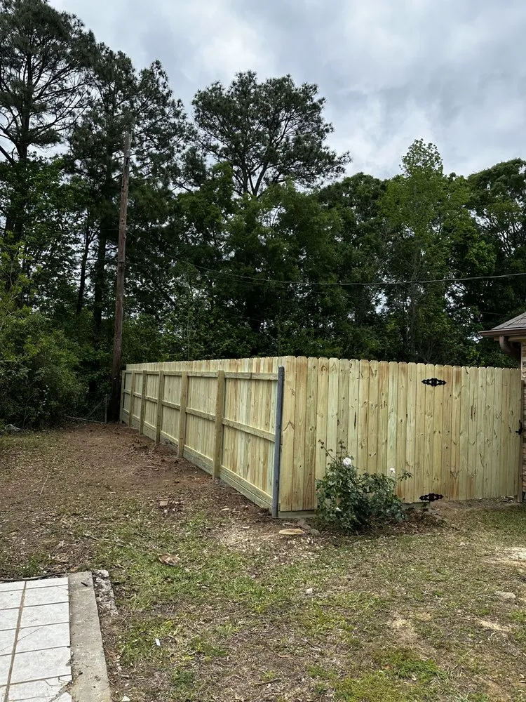 Reliable landscaping services for residential properties in Vidor, TX by Lathan’s Professional Lawn And Landscaping