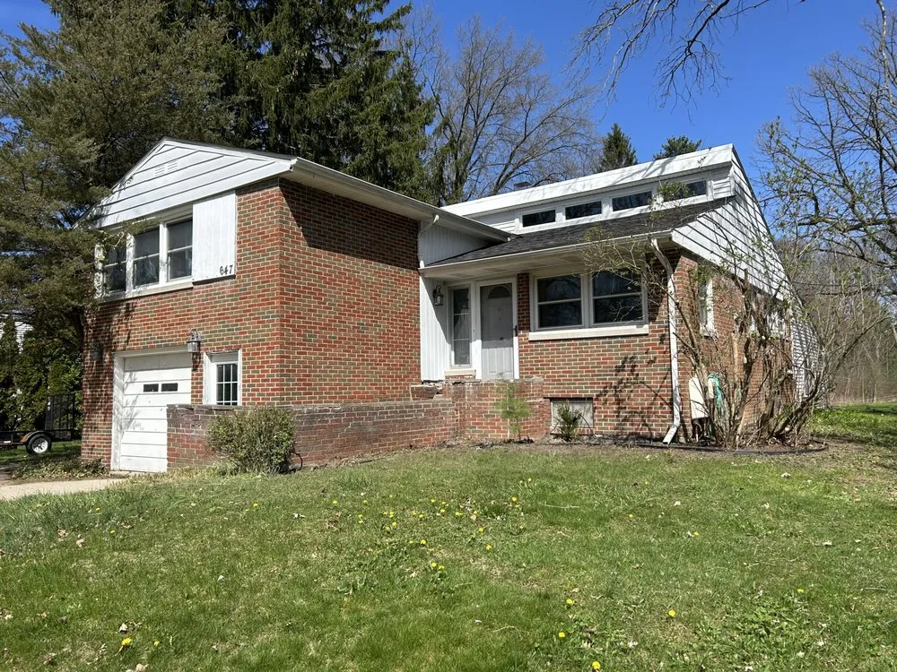 Custom outdoor landscaping in Port Huron, MI by Latimer Lawn Service