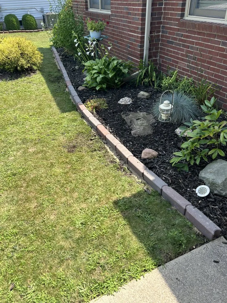 Trusted garden landscaping in Port Huron, MI - Latimer Lawn Service