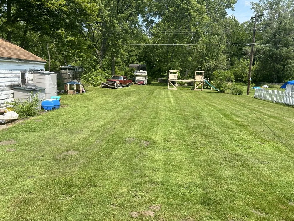 Expert yard cleanup service in Port Huron, MI - Latimer Lawn Service