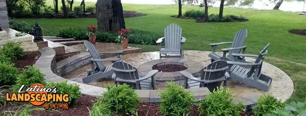 Professional yard maintenance in Joliet, IL by Latinos Landscaping