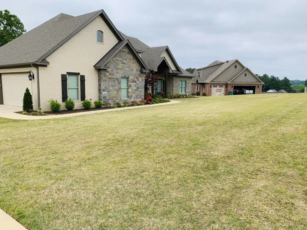 Affordable outdoor landscaping in Conway, AR - Latinos Lawn Care