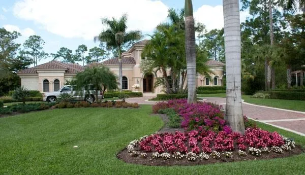 Expert landscaping services in Naples, FL - Latitude 26 Lawn and Garden